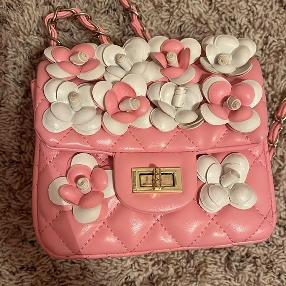 pink purse with flowers - Picture 3 of 4